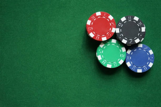 cambria live-dealer casino table with professional croupier and multi-angle camera feed on mobile screen